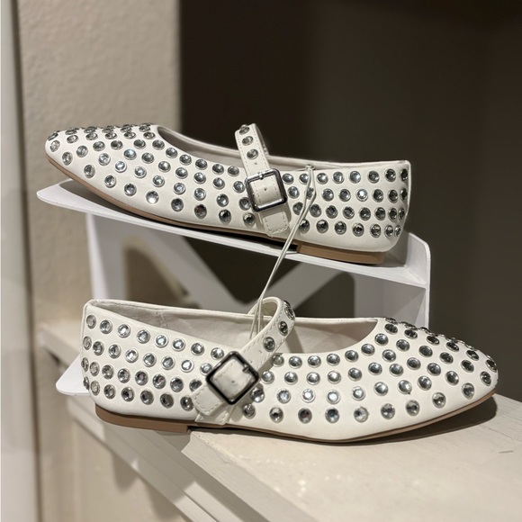 Target Other - Kids Toree Rhinestone Ballet Flats White - Art Class Youth Size 3Y NWT